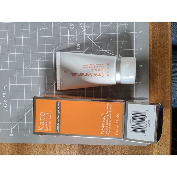 Kate Somerville ExfoliKate Intensive Pore Exfoliating Treatment - Picture 5 of 6